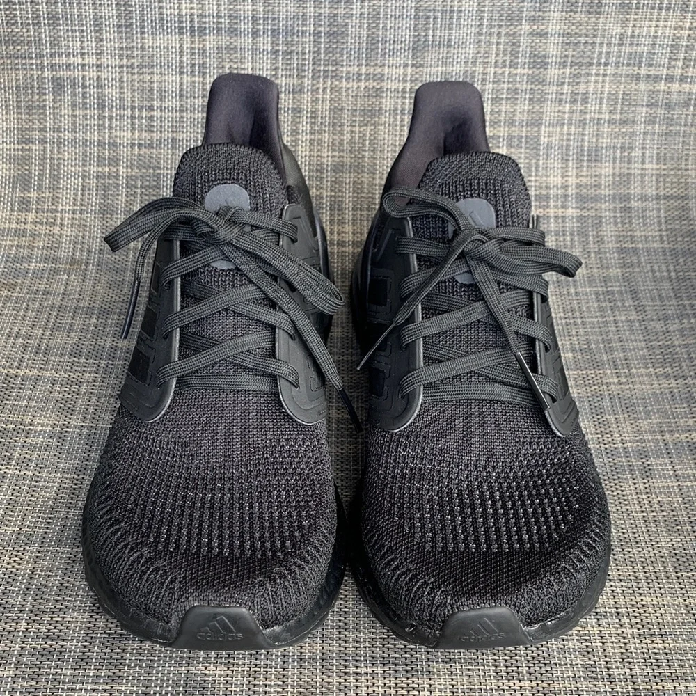 adidas Ultraboost 1.0 Primeknit Black Running Athletic Shoes Women’s size 8